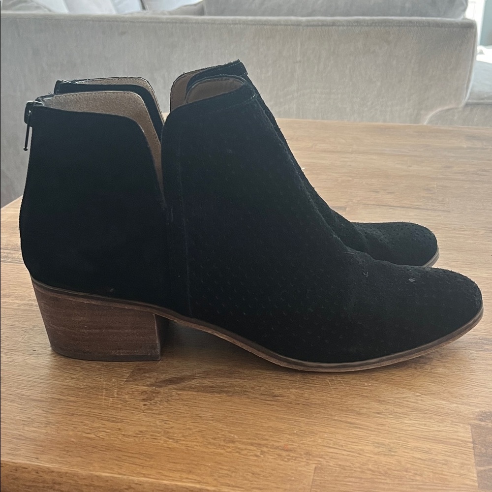 Susina Suede Black Ankle Boots
